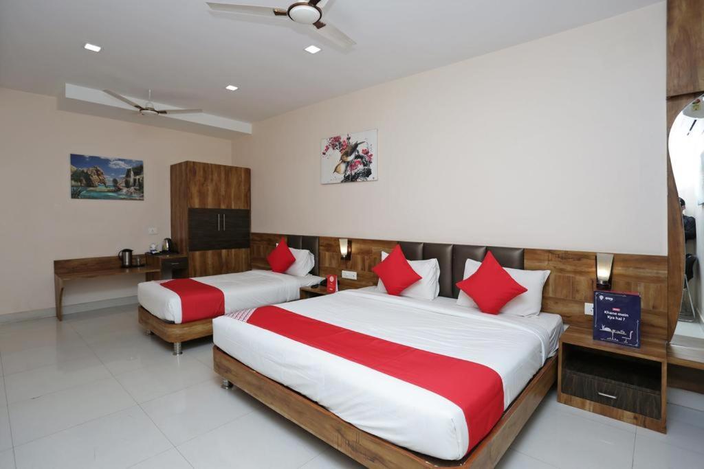 Hotel Rajmohan Palace Gwalior Eksteriør billede